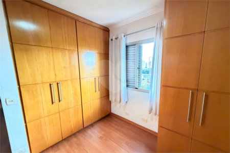 Apartamento à venda com 3 quartos, sendo 1 suíte, em Vila Paulista, São Paulo, SP