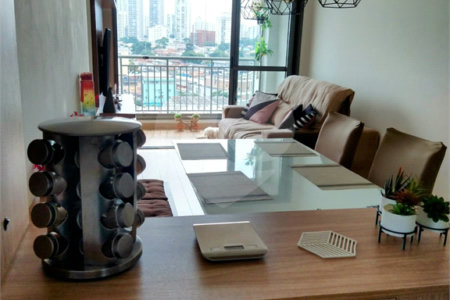 Apartamento à venda com 3 quartos, sendo 1 suíte, em Santo Amaro, São Paulo, SP