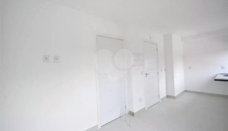 Apartamento à venda com 1 suíte em Vila Guilherme, São Paulo, SP