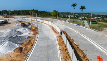 Terreno à venda no condomínio Golden Mundaí, Porto Seguro - BA