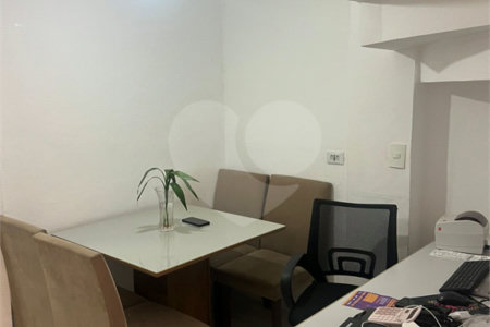 Casa à venda com 2 quartos no condomínio Recanto das Graças, Cotia - SP