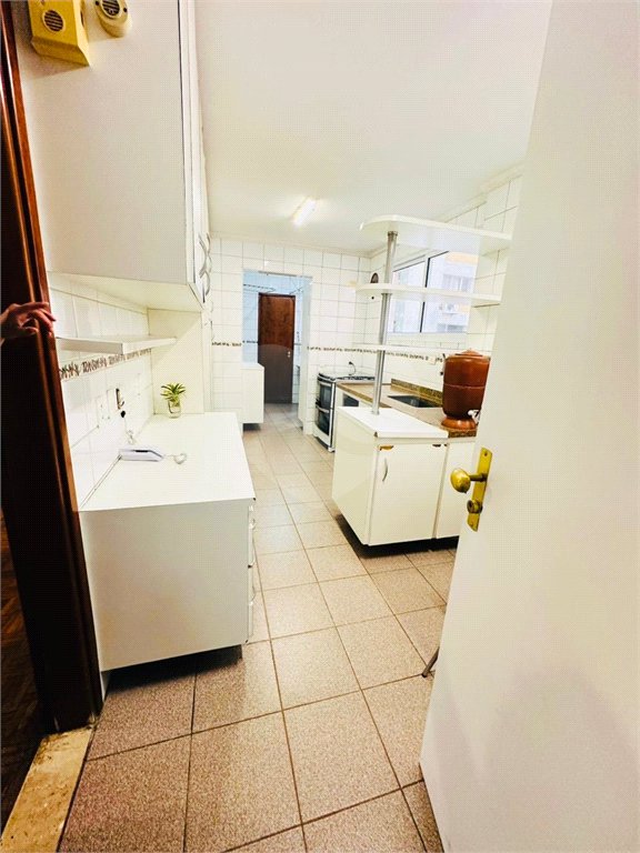 Apartamento à venda ou para alugar com 4 quartos, sendo 1 suíte, em Itaim Bibi, São Paulo, SP