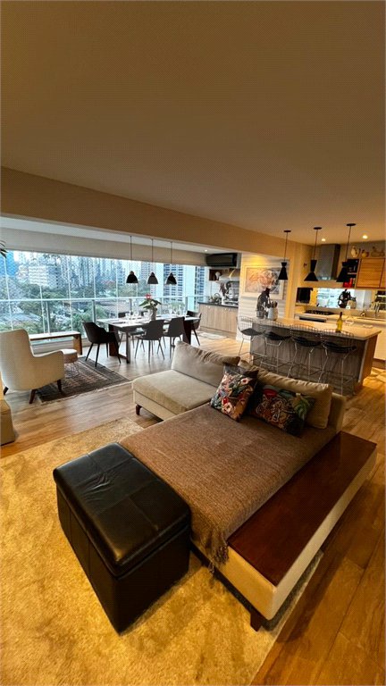 Apartamento à venda com 3 suítes em Vila Gertrudes, São Paulo, SP