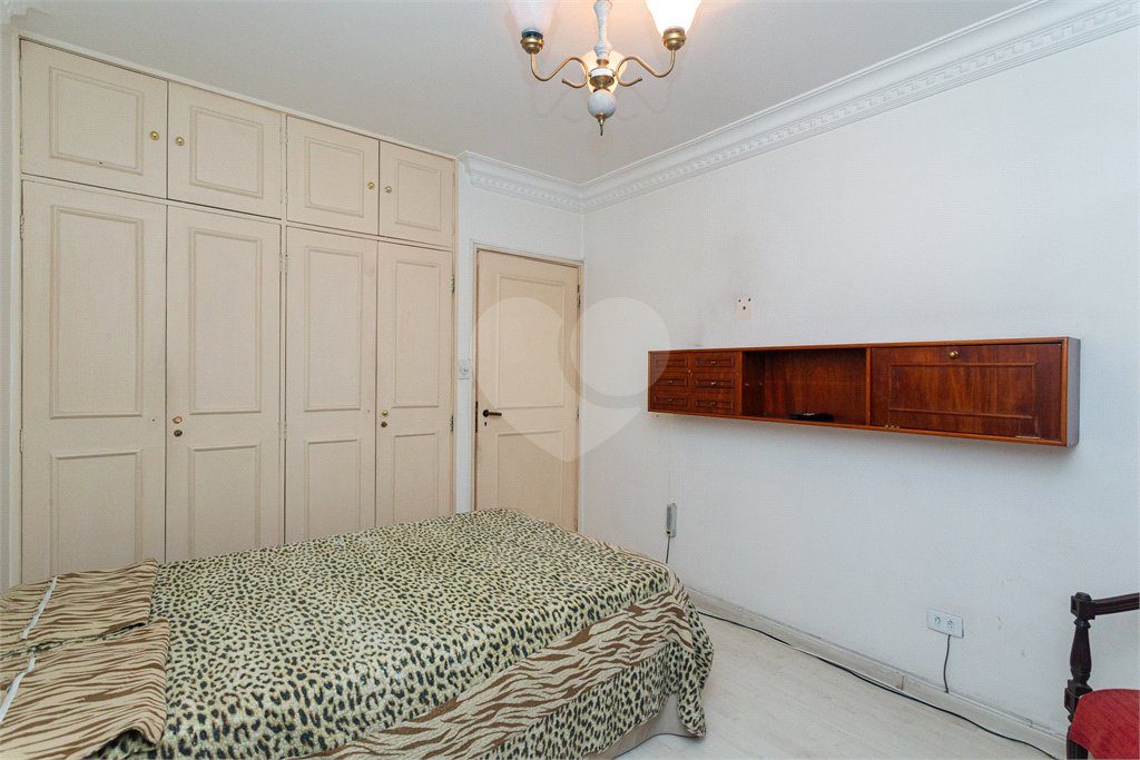 Apartamento à venda com 3 quartos, sendo 1 suíte, em Jardim Paulista, São Paulo, SP