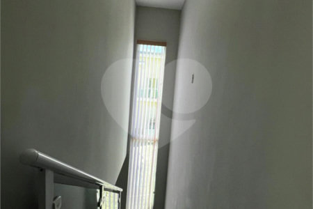 Sobrado à venda com 3 quartos, sendo 1 suíte,  em Vila Suissa, Mogi das Cruzes, SP