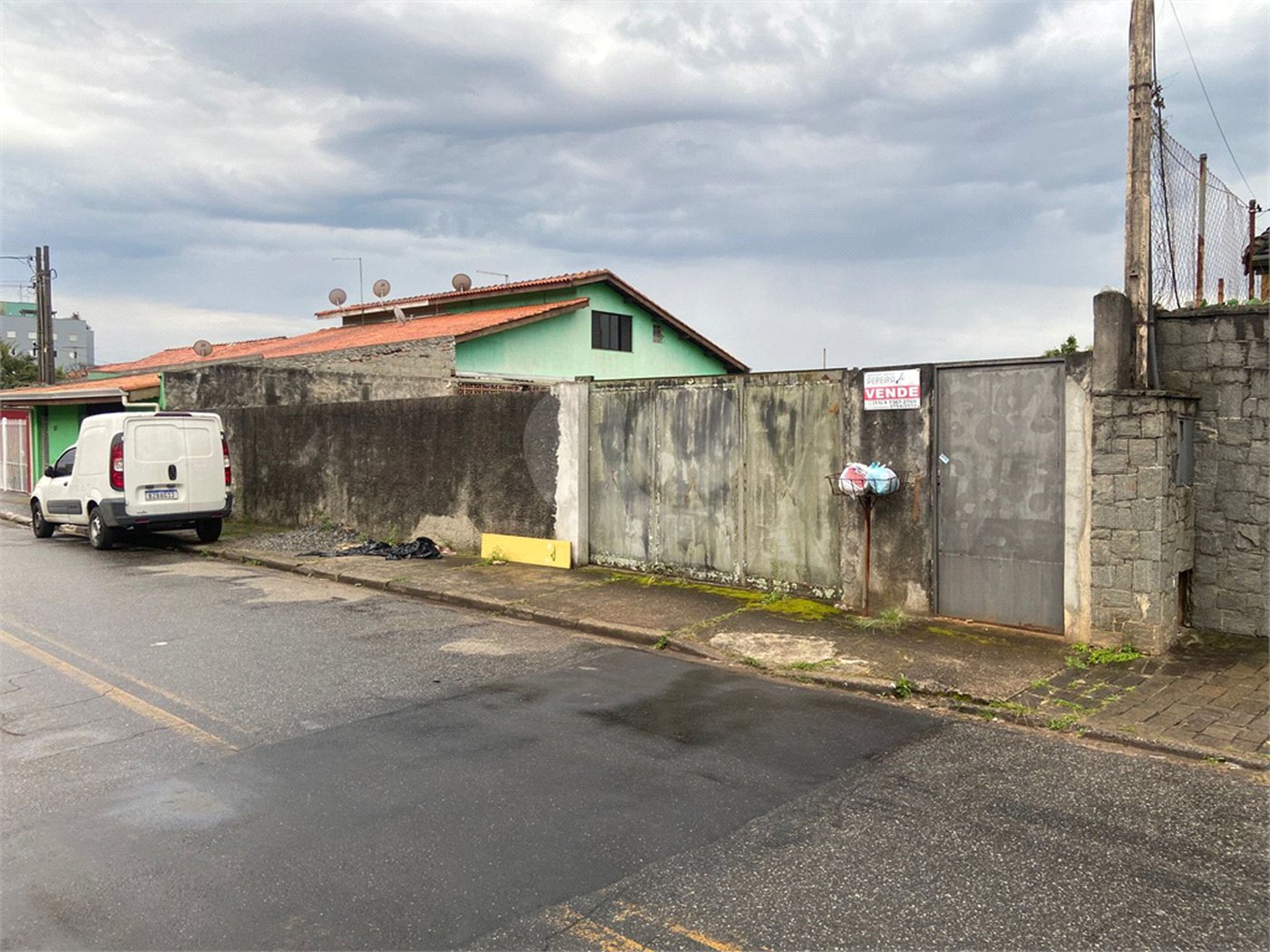 Casa à venda com 4 quartos, sendo 1 suíte, em Jardim Rincão, Arujá, SP