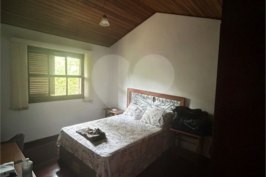 Terreno à venda com 4 suítes no condomínio Alpes da Cantareira, Mairiporã - SP