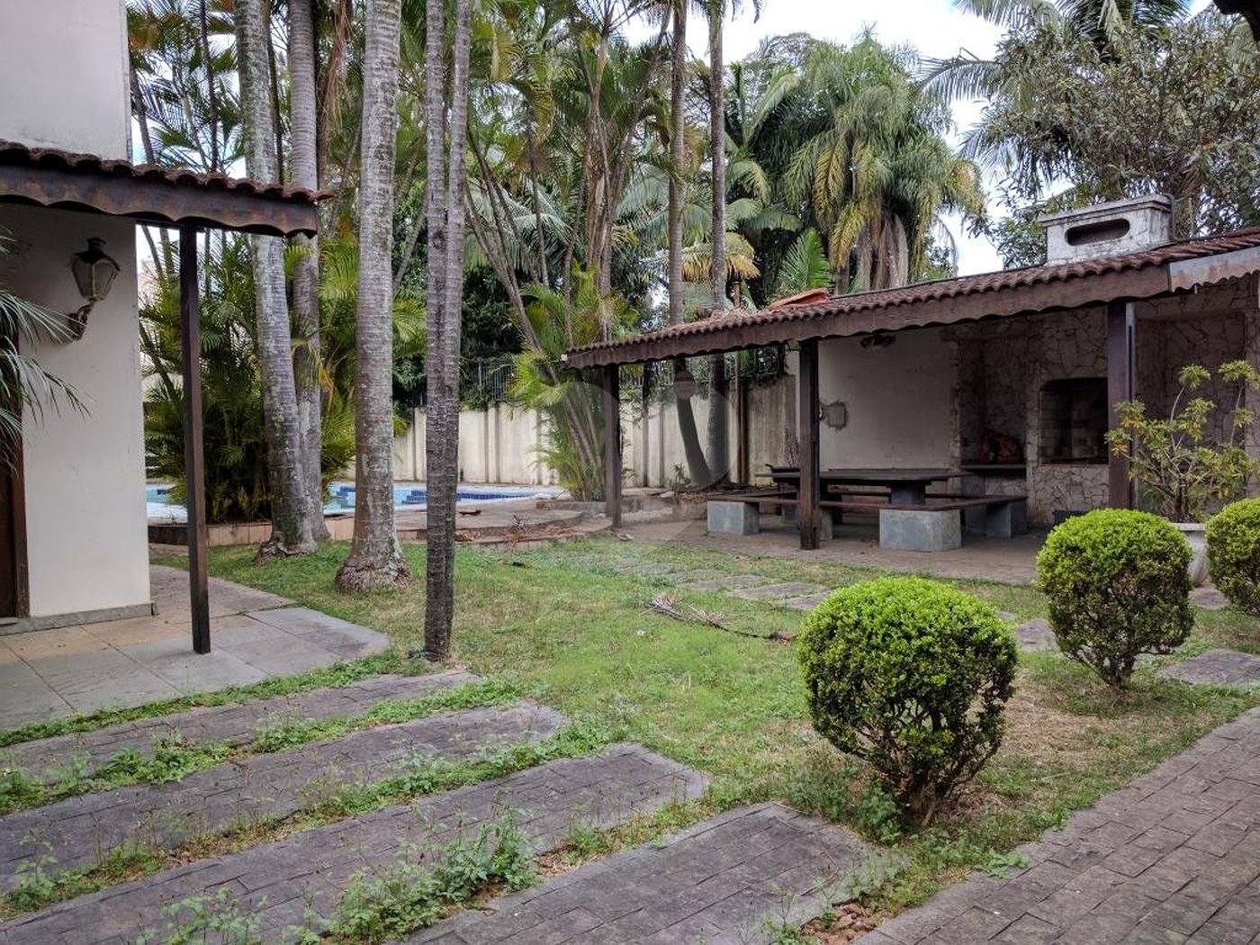 Casa à venda com 4 quartos, sendo 2 suítes, em Brooklin Velho, São Paulo, SP