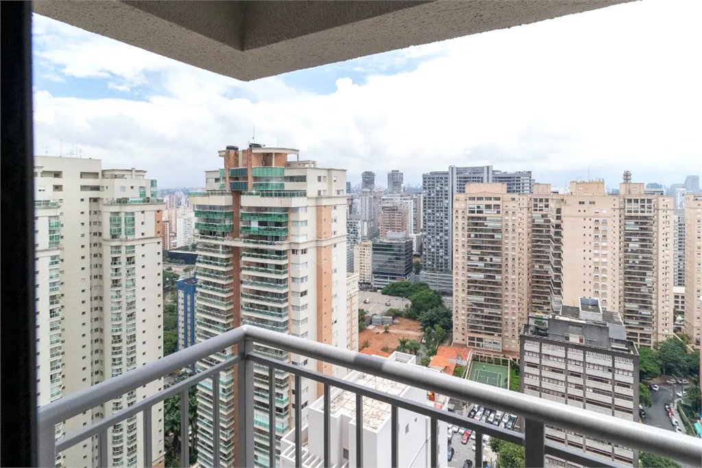 Apartamento à venda com 3 suítes em Brooklin Paulista, São Paulo, SP