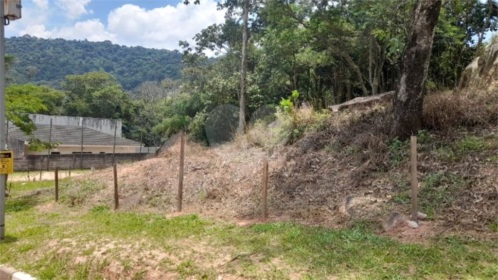 Terreno à venda no condomínio Itaguaçu da Cantareira, São Paulo - SP