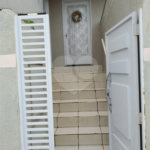 Casa Térrea com 3 dormitórios.