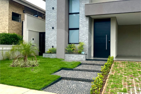 Casa à venda com 3 suítes no condomínio Portal das Tipuanas, Araraquara - SP
