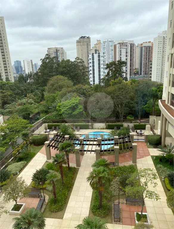 Apartamento à venda com 3 suítes em Paraíso do Morumbi, São Paulo, SP