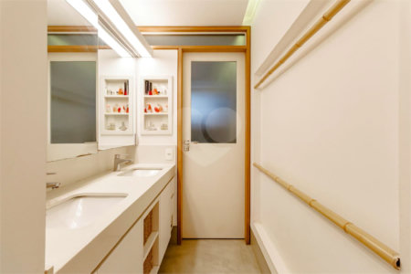 Apartamento à venda com 3 quartos, sendo 1 suíte, em Jardim Paulista, São Paulo, SP