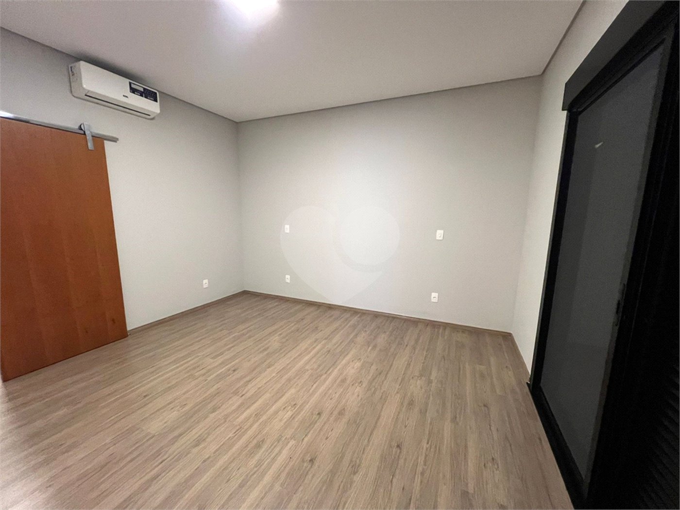 Casa à venda com 3 suítes no condomínio Alphaville Nova Esplanada, Votorantim - SP