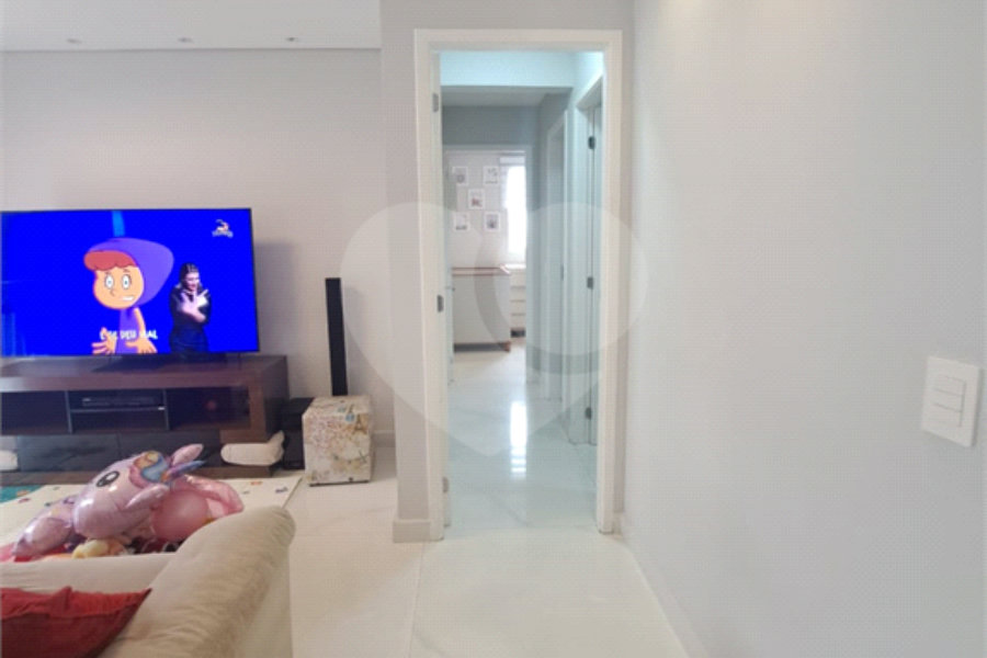 Apartamento à venda com 3 quartos, sendo 1 suíte, em Jardim Peri, São Paulo, SP