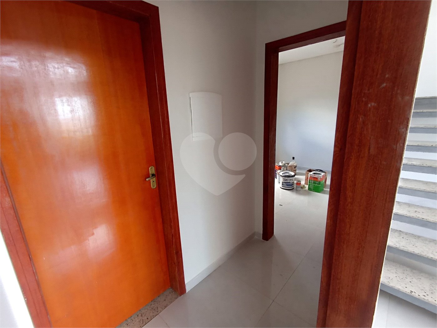 Casa à venda com 3 quartos, sendo 1 suíte, no condomínio Residencial Golden Ville, Itapetininga - SP