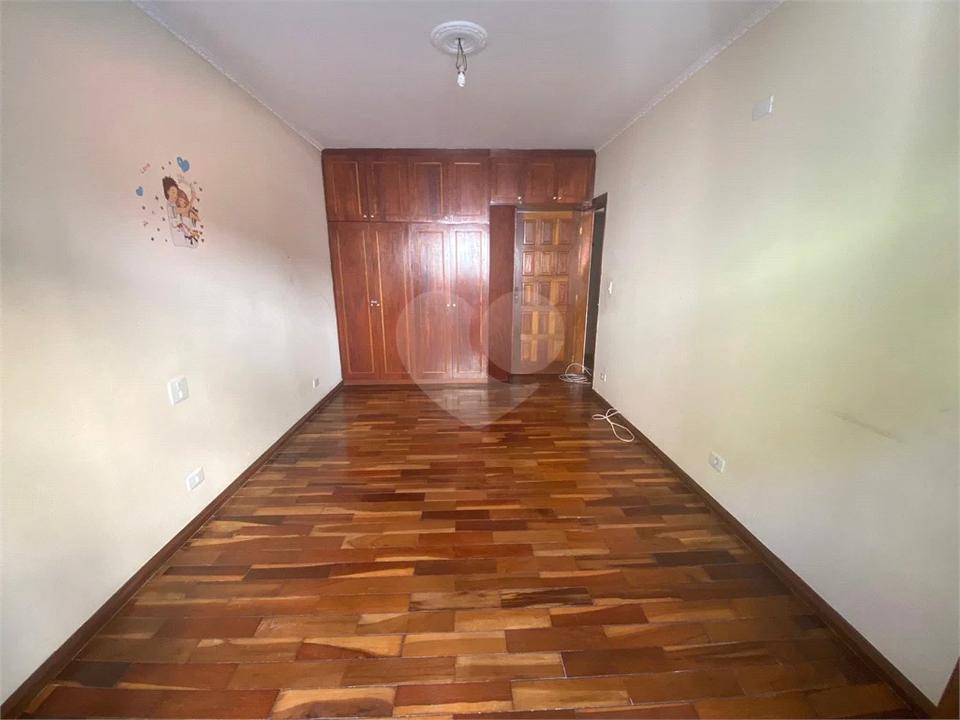 Sobrado com 3 quartos 1 suíte e 6 vagas de garagem no Jardim Guapira