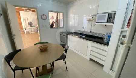 Casa à venda com 5 quartos, sendo 1 suíte,  em Campo Belo, São Paulo, SP