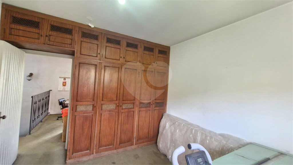 Sobrado à venda com 3 quartos, sendo 1 suíte, em Cidade São Francisco, São Paulo, SP