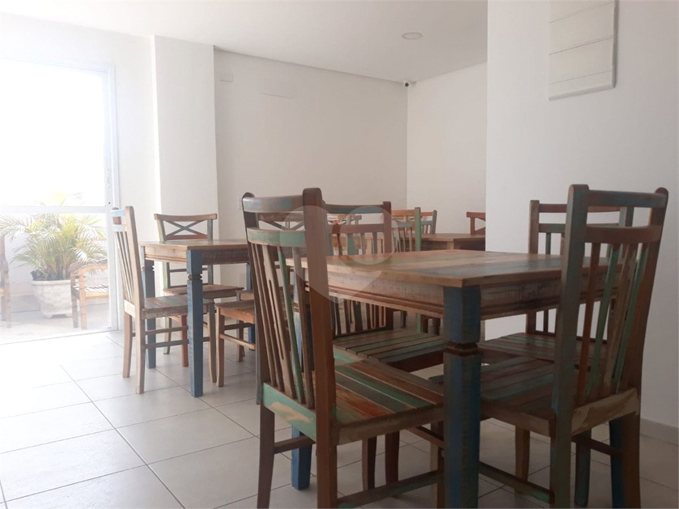 Apartamento à venda ou para alugar com 2 quartos, sendo 1 suíte,  em Vila Santa Isabel, São Roque, SP
