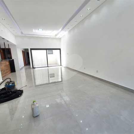 Casa à venda com 3 quartos, sendo 1 suíte,  em João Xxiii, Vinhedo, SP