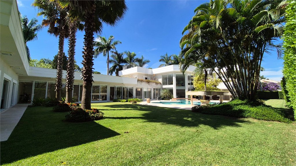 Casa à venda com 5 suítes no condomínio Lago Azul 1, Araçoiaba da Serra - SP