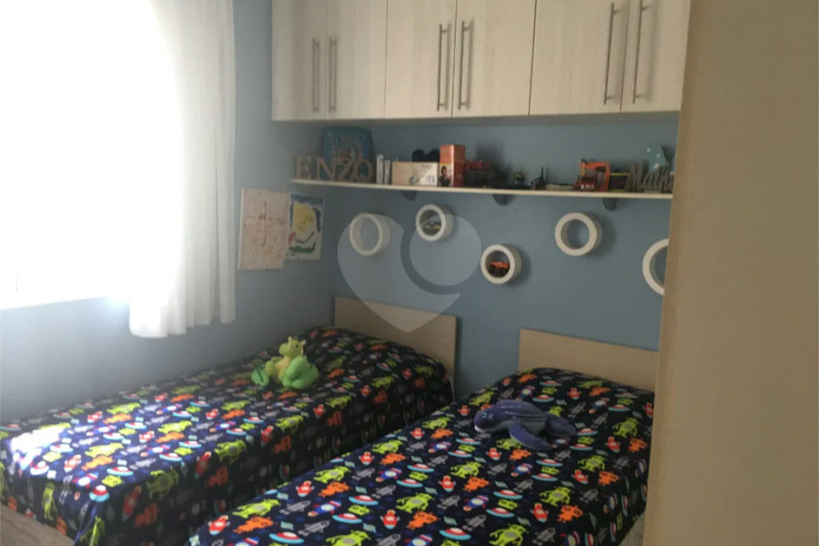 Casa à venda com 3 quartos, sendo 1 suíte, no condomínio Cond Res Paineiras, São Paulo - SP