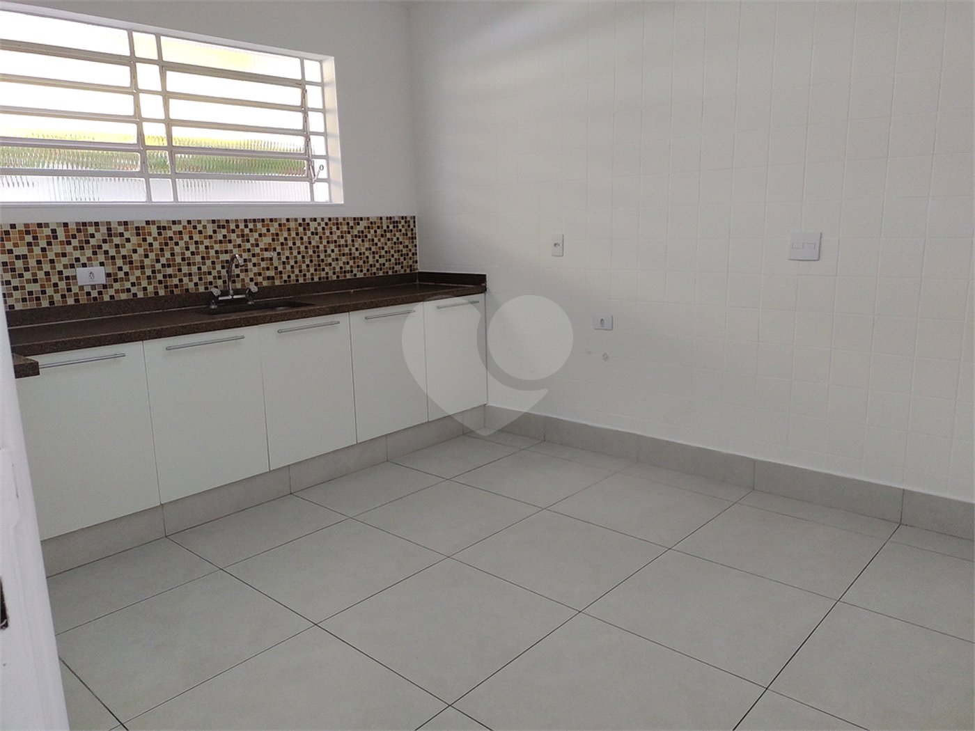 Casa à venda com 3 quartos, sendo 1 suíte,  em Vila Cordeiro, São Paulo, SP