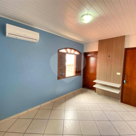Casa à venda com 4 quartos, sendo 2 suítes, em Parque Santana, Mogi das Cruzes, SP