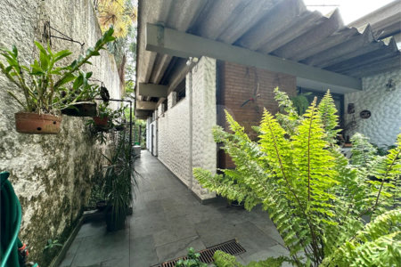Casa à venda com 3 quartos, sendo 1 suíte, em Jardim Marajoara, São Paulo, SP