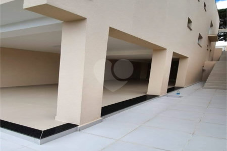 Casa à venda com 3 quartos, sendo 1 suíte, em Vila Santa Rosália, São Roque, SP