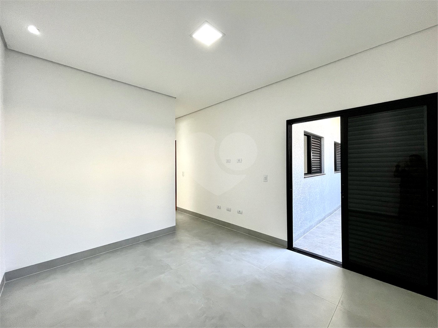 Casa à venda com 3 quartos, sendo 1 suíte,  no condomínio Residencial Villagio Wanel, Sorocaba - SP