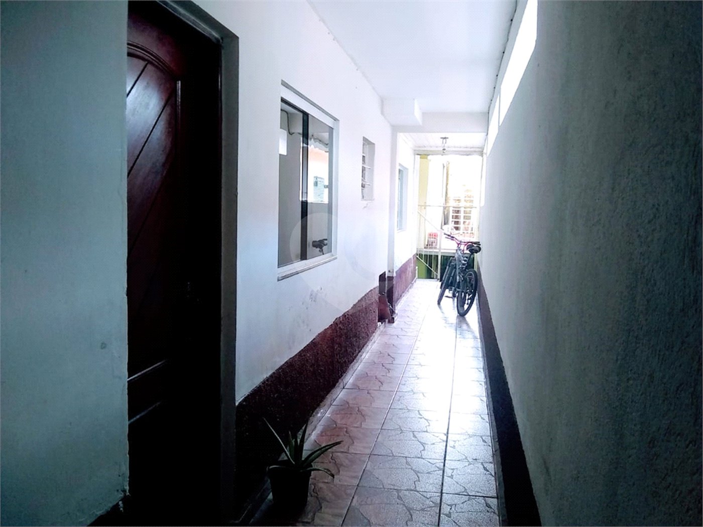 Sobrado à venda com 4 quartos, sendo 1 suíte,  em Jardim Alvinópolis, Atibaia, SP