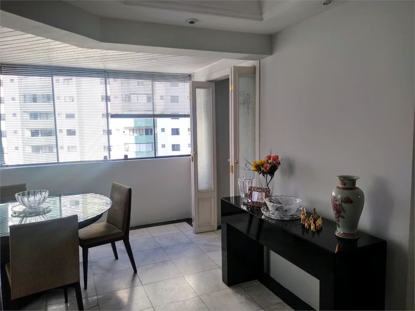Apartamento à venda com 4 quartos, sendo 1 suíte, em Vila Andrade, São Paulo, SP