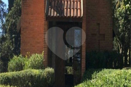 Sítio à venda com 6 quartos, sendo 4 suítes,  em Sebandilha, Mairinque, SP