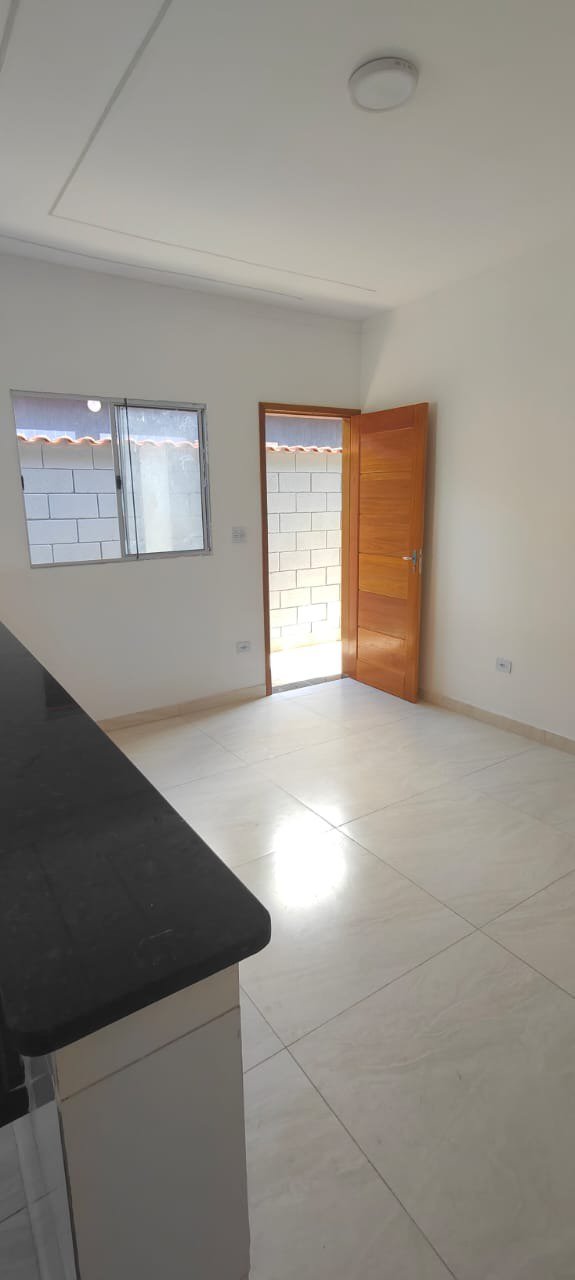 Casa à venda com 2 quartos, sendo 1 suíte, Itanhaém - SP