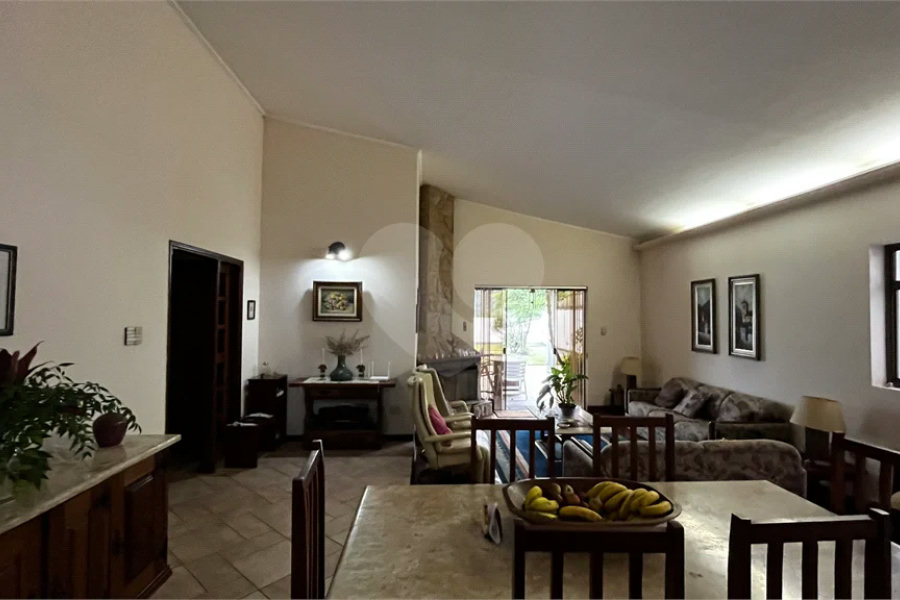Casa à venda com 3 quartos, sendo 1 suíte, em Jardim Dos Estados, Poços de Caldas - MG