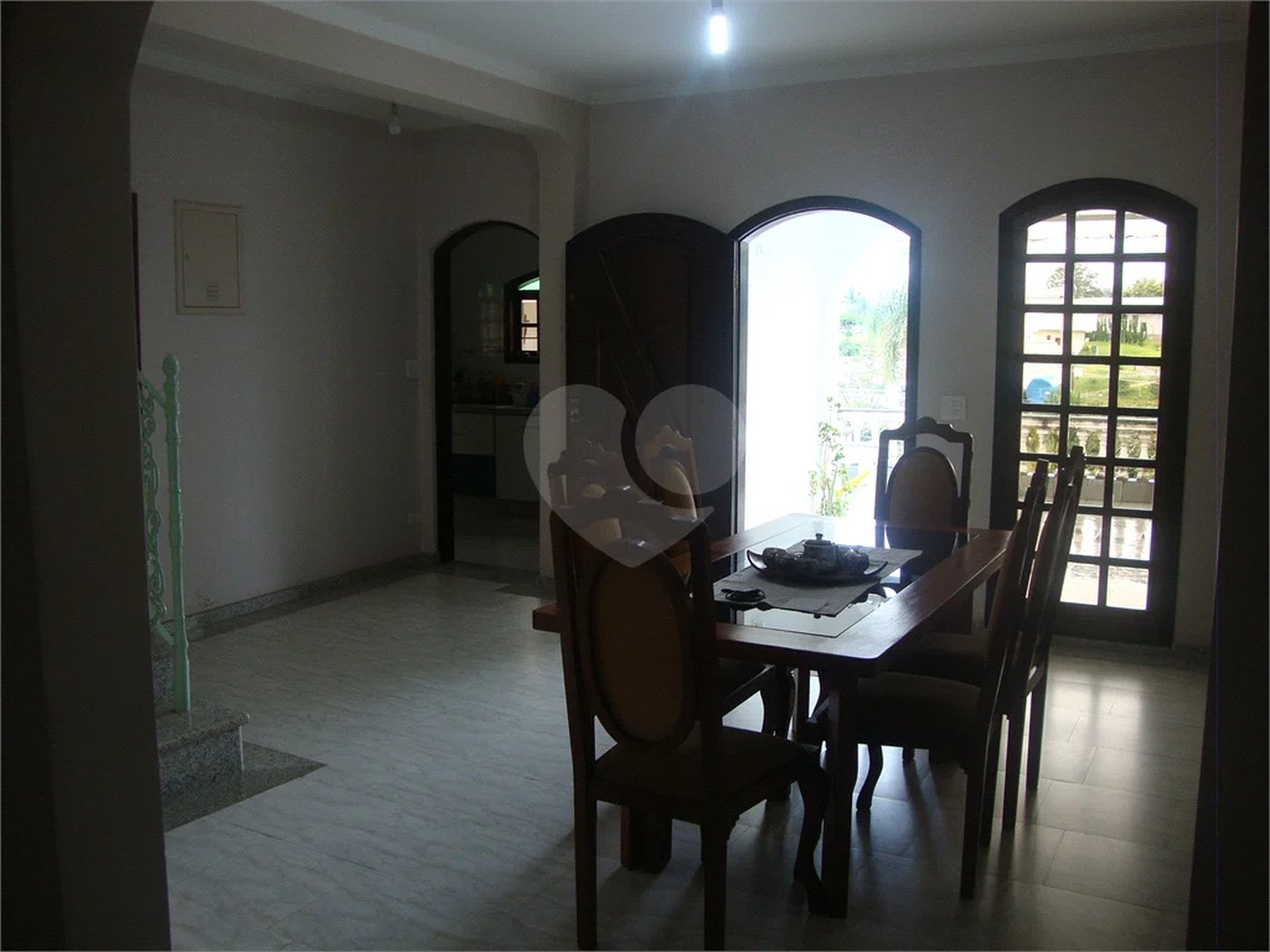 Chácara à venda com 5 quartos, sendo 2 suítes, em Jardim Arujá, Arujá, SP