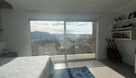 Casa à venda com 5 quartos, sendo 4 suítes,  em Centreville, Poços de Caldas, MG
