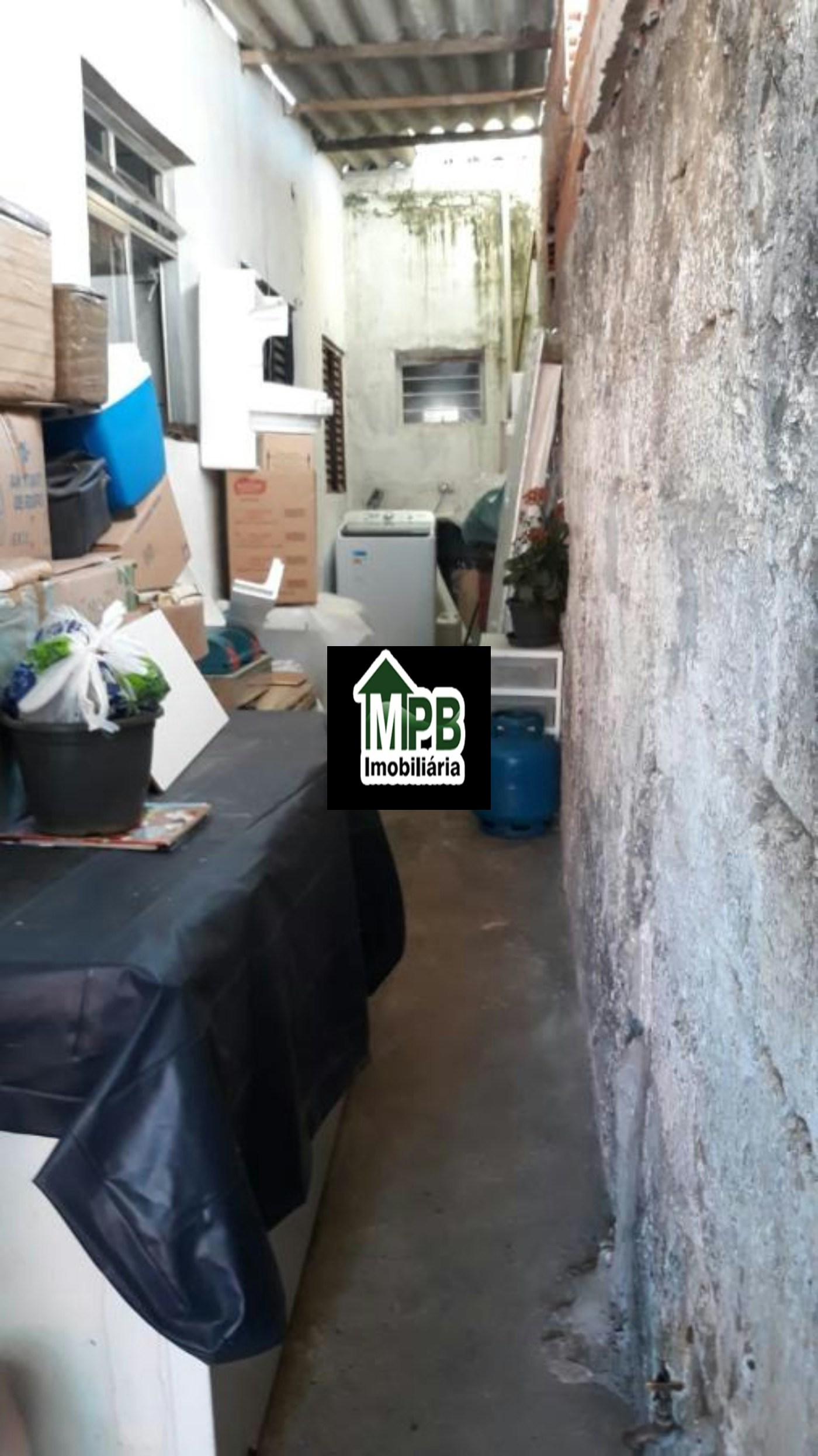 Casa à venda com 2 quartos, sendo 1 suíte, em Jardim Santo André, Sorocaba, SP