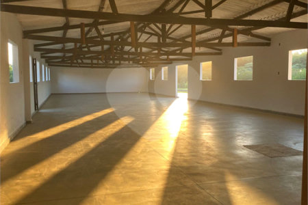 Sítio à Venda – 76.000m² com 5 casas de aluguel | Chácara Instância dos Reis – Monte Mor/SP