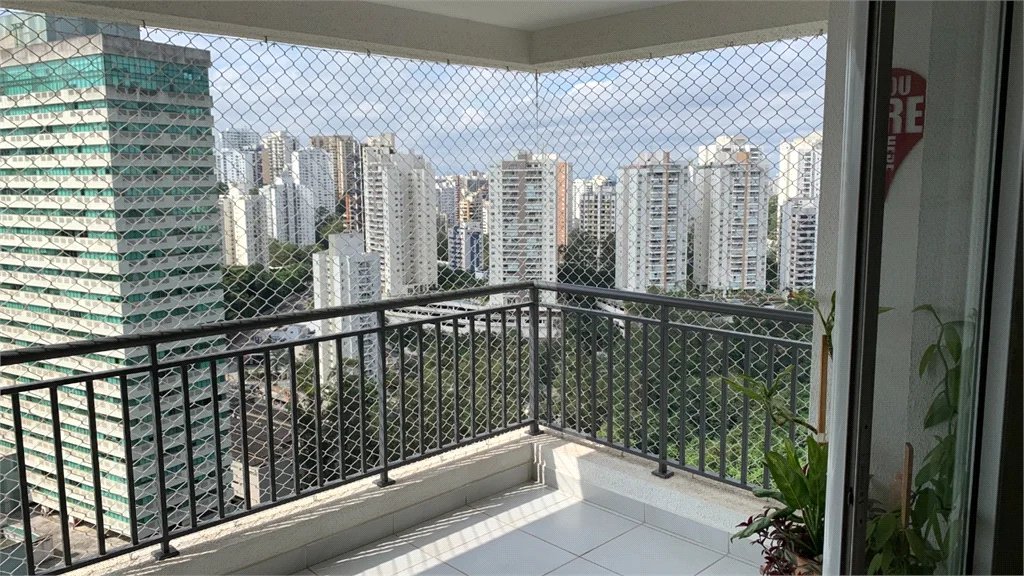 Apartamento à venda com 4 quartos, sendo 2 suítes,  em Jardim Caboré, São Paulo, SP