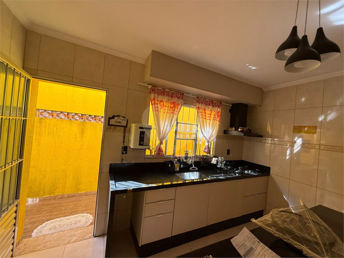 Casa à venda com 3 quartos em Jardim Moraes, Itaquaquecetuba, SP