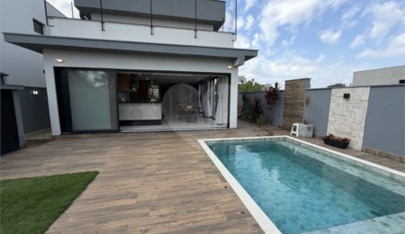 Casa à venda com 3 quartos, sendo 1 suíte,  no condomínio Villa D'áquila, Piracicaba - SP