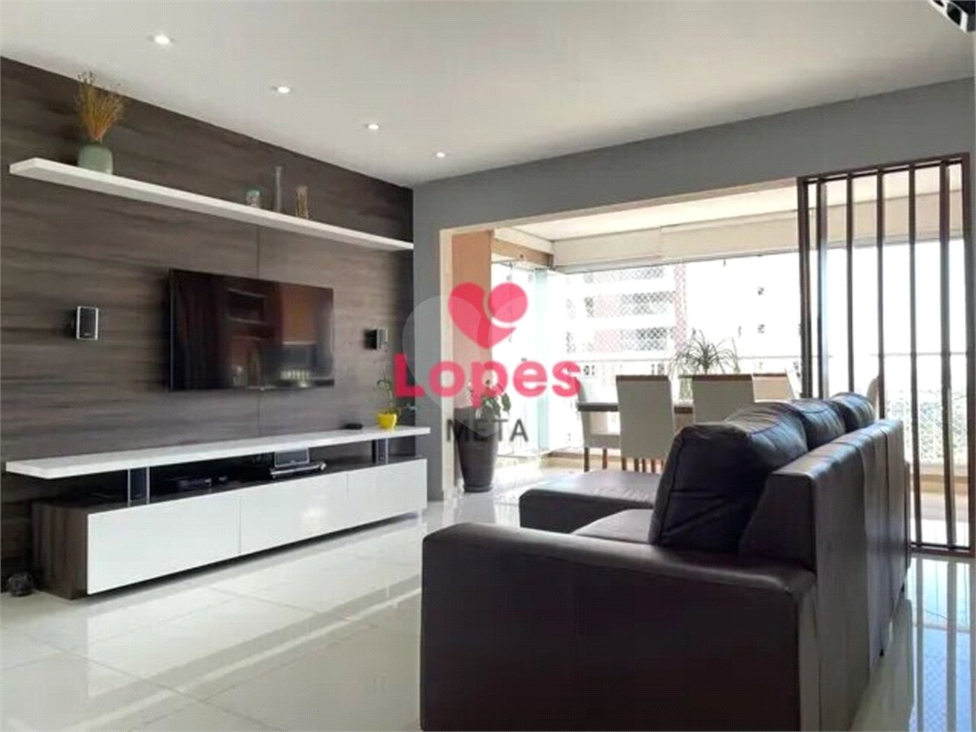 Apartamento à venda com 3 quartos, sendo 2 suítes, em Jardim das Indústrias, São José dos Campos, SP
