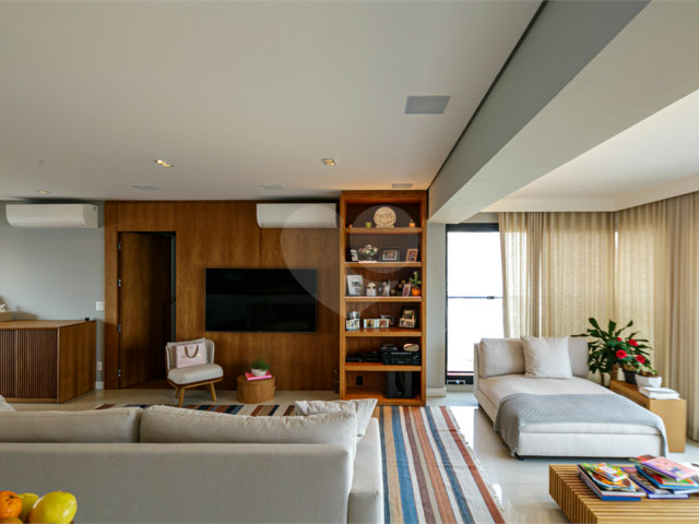 Apartamento à venda com 3 suítes em Brooklin, São Paulo, SP
