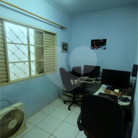Sobrado à venda com 4 quartos, sendo 1 suíte, em Jardim Planalto, Paulínia, SP