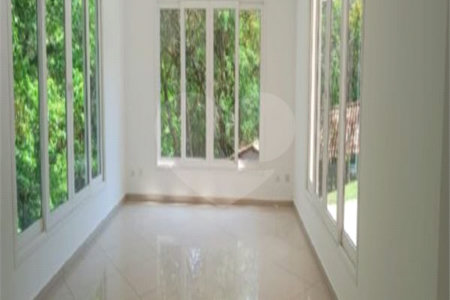 Casa à venda ou para alugar com 4 suítes no condomínio Quebec Ville Residencial, São Roque - SP