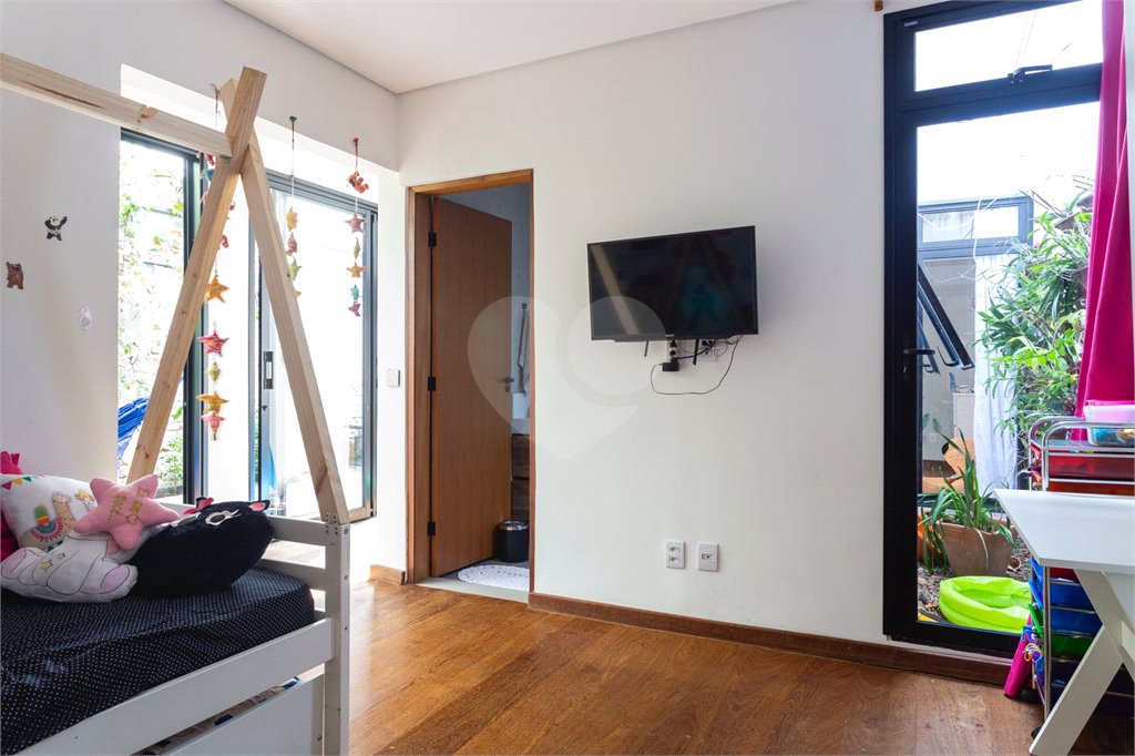 Casa Térrea à venda com 3 quartos, sendo 2 suítes,  em Vila Ipojuca, São Paulo, SP